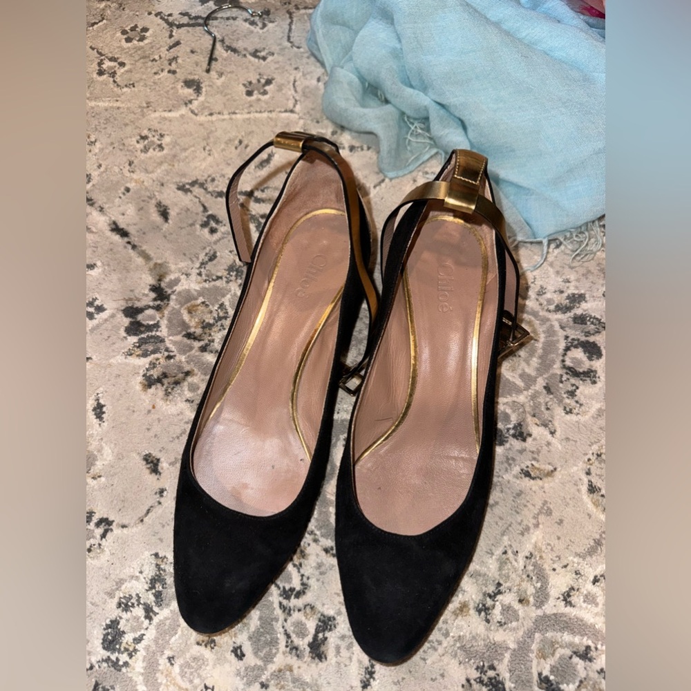 CHLOÉ BLOCK HEELS?!?